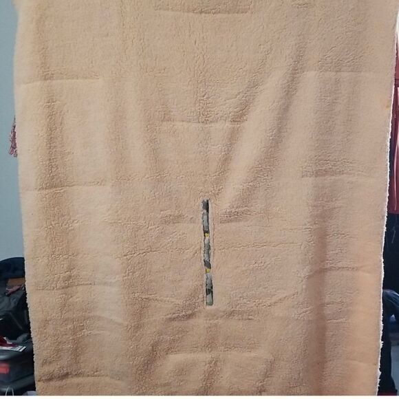 The North Face Wawona wearable Fuzzy Blanket/snuggie nwt New With Tags - Picture 12 of 13